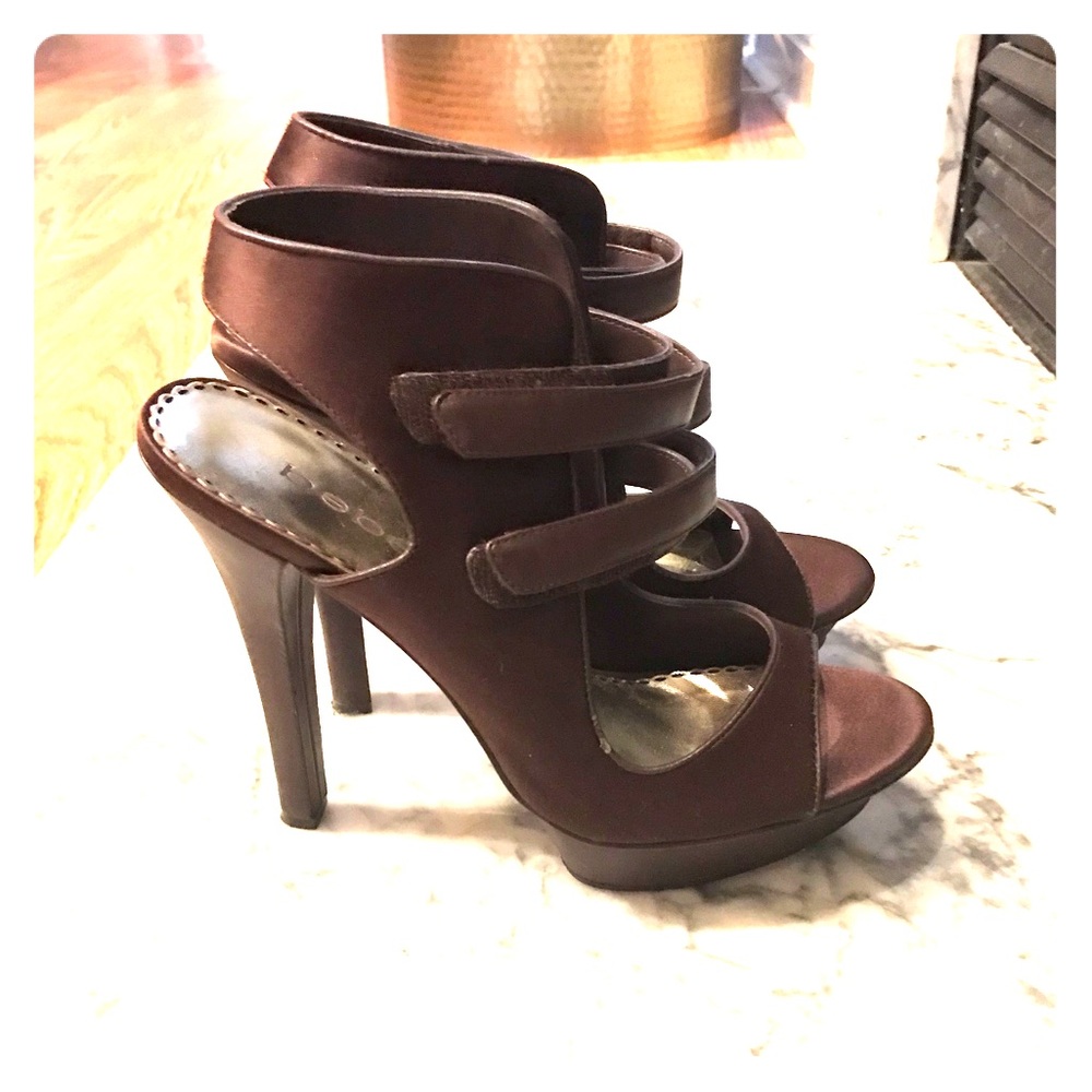 Bebe Open toe Platform Heels